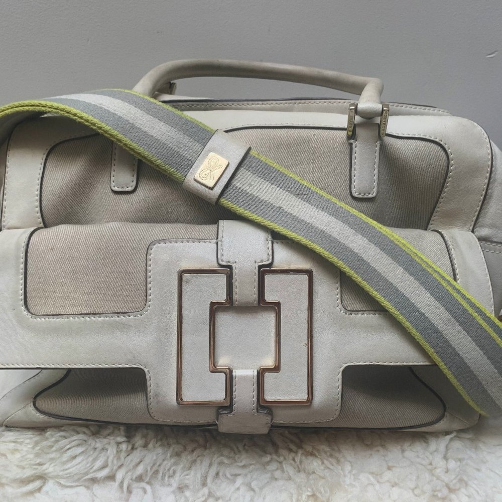 ANYA HINDMARCH - IVORY HANDBAG
